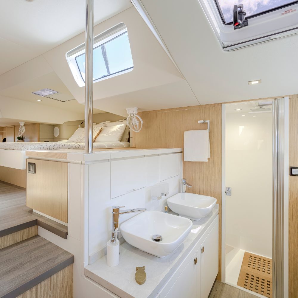 emeraude-multicoques-catamaran-PRIVILEGE510-suite-master