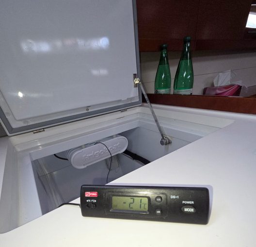 2-azur-boat-service-froid