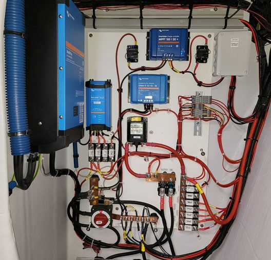 8-azur-boat-service-electricite