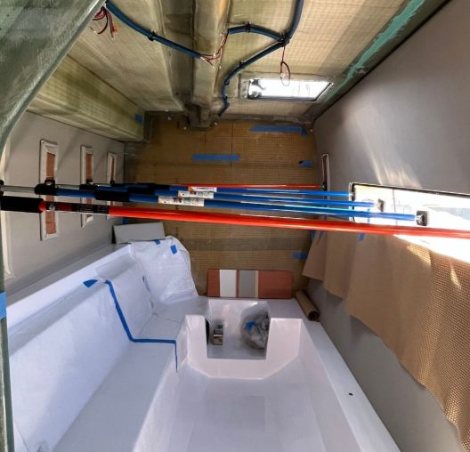 azure-boat-services-menuiserie-cabine (4)